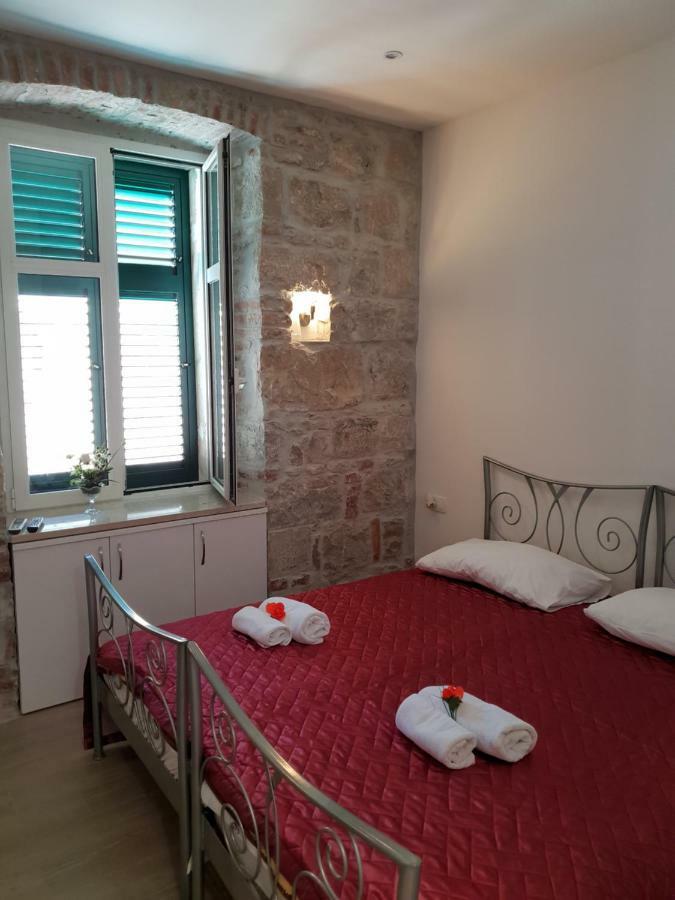 Apartment Meri Split Bagian luar foto